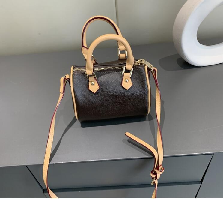 Women messenger bag handbags brown color Leather shoulder bag crossbody bags mini Pillow bag, Brown flower
Women messenger bag handbags brown color Leather shoulder bag crossbody bags mini Pillow bag, Brown flower