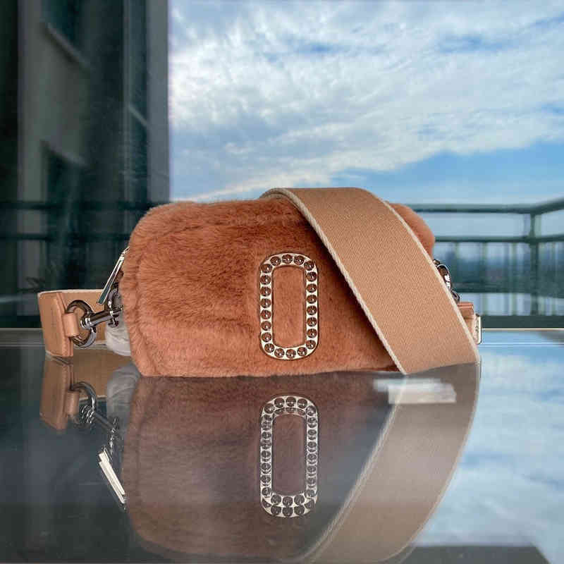 Totes Marc Tote Bag Plush Camera Shoulder Bags For Women Designer Tote Brand Handbags Shoppers Crossbody Quality Messenger Vintage Bag 2022, 00
Totes Marc Tote Bag Plush Camera Shoulder Bags For Women Designer Tote Brand Handbags Shoppers Crossbody Quality Messenger Vintage Bag 2022, 00