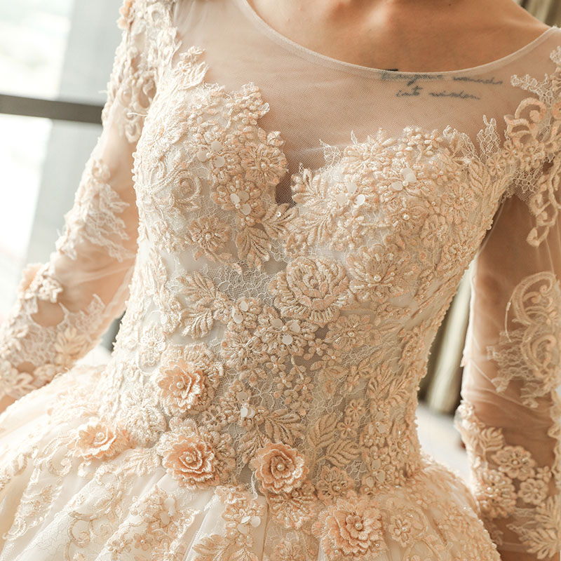 Arabic Gorgeous Ball Gown Wedding Dresses Champagne Lace Appliques Scoop Neck 3/4 Long Sleeves Sweep Train Puffy Tulle Open Back Bridal Gowns
