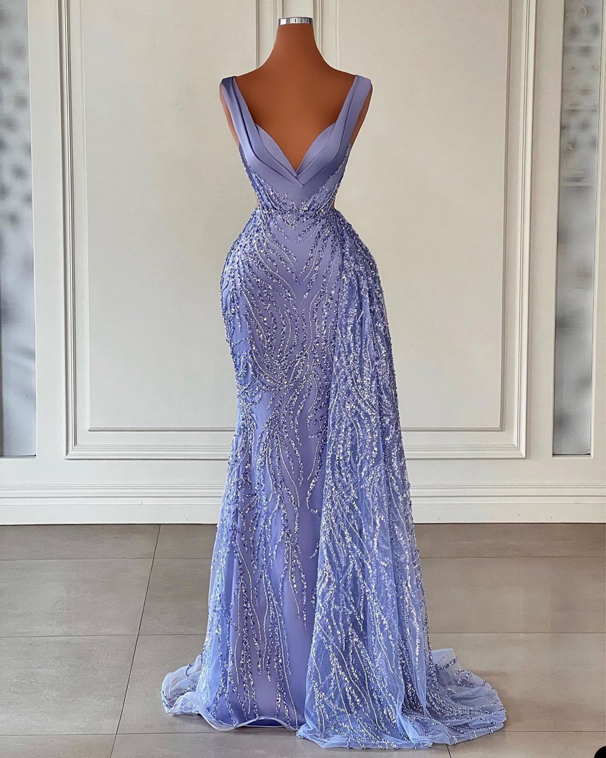 Romantic Lilac Prom Dresses Deep V Neck Sleeveless Party Dresses Sequined Lace Floor Length Custom Made Evening Dress