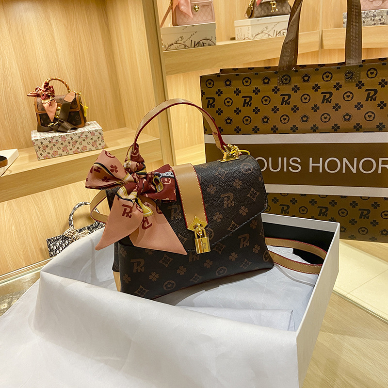 New trend women square bag single shoulder fashion diagonal slung leisure portable versatile High Quality Women Handbags Vintage Designer, Brown
New trend women square bag single shoulder fashion diagonal slung leisure portable versatile High Quality Women Handbags Vintage Designer, Brown