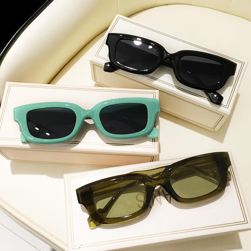 Sunglasses Trendy Green Rectangle Women 2022 Brand Designer Tortoise Shell Sun Glasses Square Decor Men Shades Eyewear UV400
Sunglasses Trendy Green Rectangle Women 2022 Brand Designer Tortoise Shell Sun Glasses Square Decor Men Shades Eyewear UV400