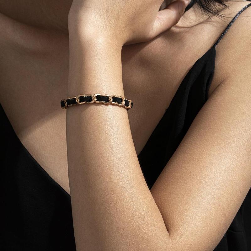 Link Bracelets Punk Curb Cuban Chain For Women Cloth Miami Boho Thick Gold Color Charm Bangles Fashion Jewelry
Link Bracelets Punk Curb Cuban Chain For Women Cloth Miami Boho Thick Gold Color Charm Bangles Fashion Jewelry