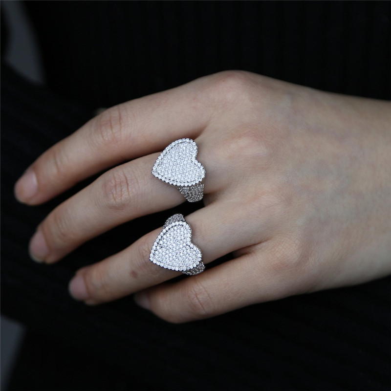 2022 Top Sell Wedding Rings Luxury Jewelry 925 Sterling Silver Full Pave White Sapphire CZ Diamond Promise Gemstones Party Women Heart Band Ring For L