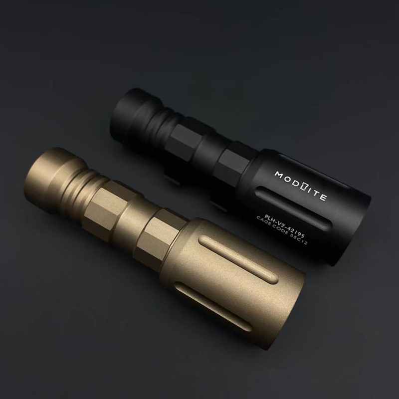 Tactical Accessories 1000 Lumens Tactical PLH-V2 Metal Fashlight fit 20MM Picatiny Rail Led White light Hunting Airsoft
Tactical Accessories 1000 Lumens Tactical PLH-V2 Metal Fashlight fit 20MM Picatiny Rail Led White light Hunting Airsoft