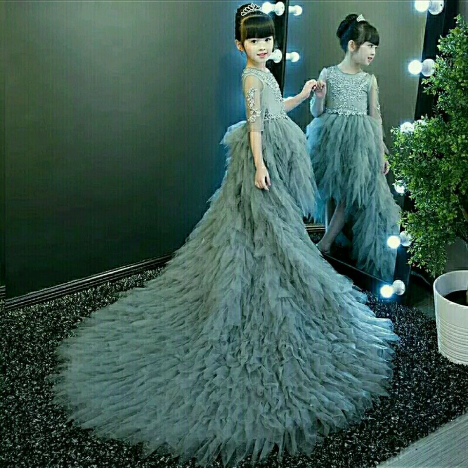 2023 Flower Girl Dresses Ball Gown Lace Appliques Beads lace up Kids Girls Pageant Dress Sweep Train Birthday Gown Custom Made