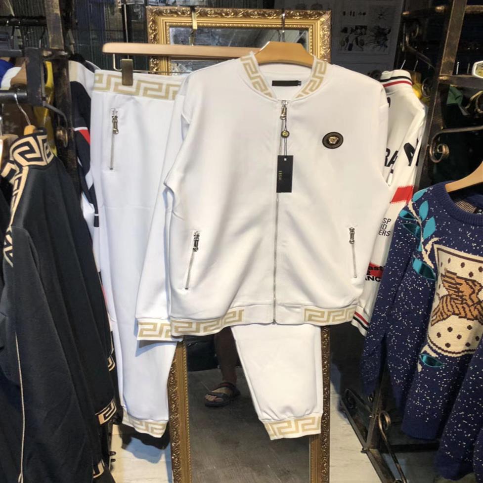 Fashion sportswear men's casual sportswear luxury men's sportswear brand designers jogging suit cool sweatshirt shi255m
Fashion sportswear men's casual sportswear luxury men's sportswear brand designers jogging suit cool sweatshirt shi255m