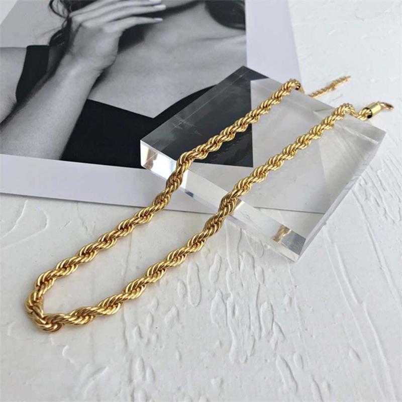 Choker Double Layered Twist Chain Minimalist For Girls Korean Style Cuba Clavicle Chains Neck Jewelry Women Necklace
Choker Double Layered Twist Chain Minimalist For Girls Korean Style Cuba Clavicle Chains Neck Jewelry Women Necklace