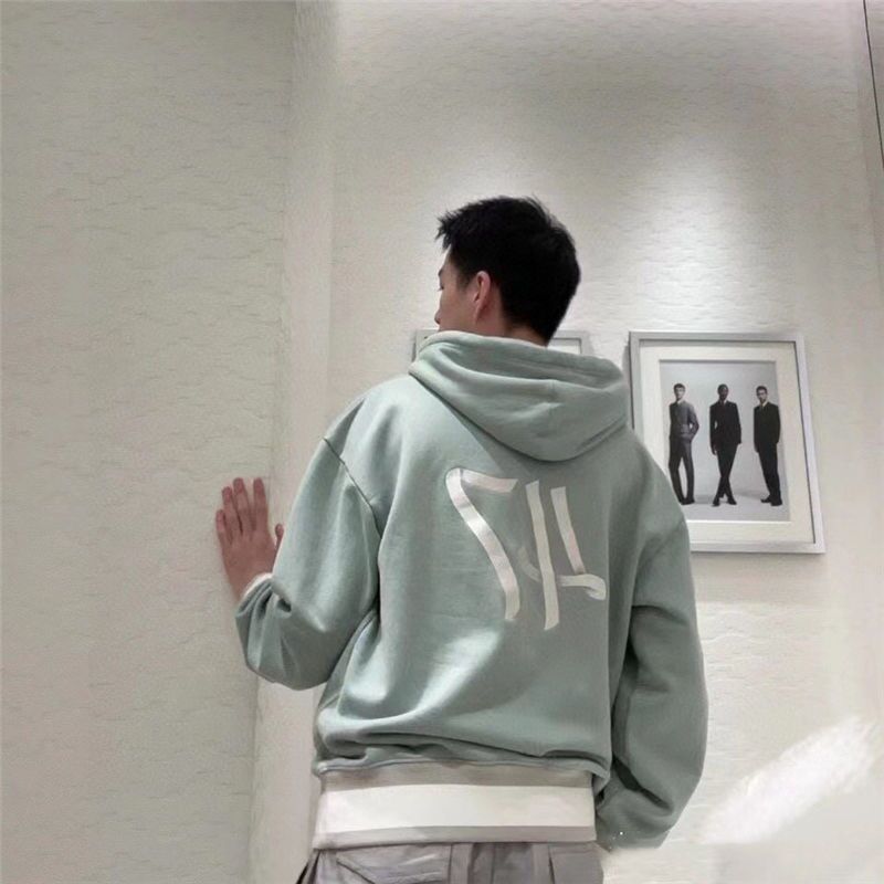 35 Men's and women's casual Hooded Sweatshirt reflective designer clothing high street printed fashion Pullover winter Sweatshirt sportswear coat large
35 Men's and women's casual Hooded Sweatshirt reflective designer clothing high street printed fashion Pullover winter Sweatshirt sportswear coat large