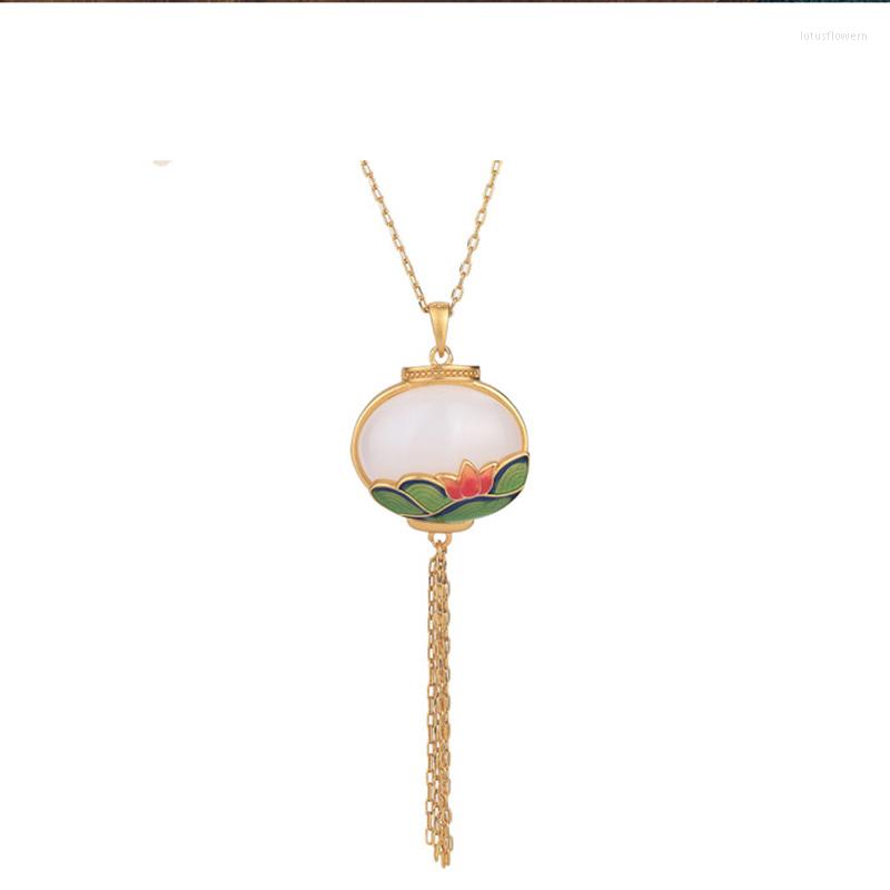 Chains Natural Stone Inlaid Orchid Lotus Pendant Classical Hanfu Women Necklace Gift
Chains Natural Stone Inlaid Orchid Lotus Pendant Classical Hanfu Women Necklace Gift