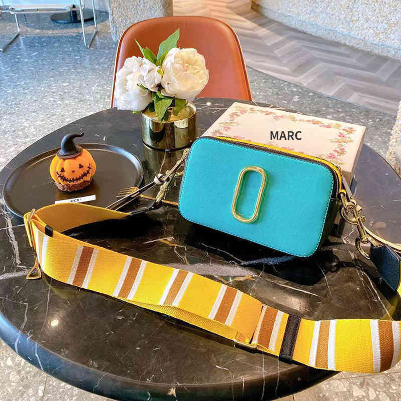 Crossbody Bags mj Designer Bags Women MARC Wide Shoulders Strap Handbag Fashion Camera Bag Color Matching Messenger Cross Body, Red
Crossbody Bags mj Designer Bags Women MARC Wide Shoulders Strap Handbag Fashion Camera Bag Color Matching Messenger Cross Body, Red