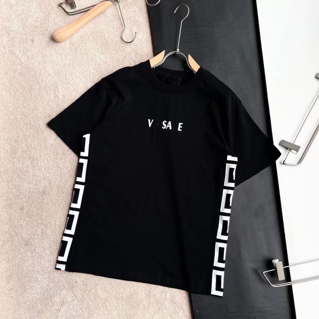 2022bbbbb New Mens Designer T shirt Paris fashion Tshirts Summer T-shirt Male 100% Cotton Tops, White
2022bbbbb New Mens Designer T shirt Paris fashion Tshirts Summer T-shirt Male 100% Cotton Tops, White