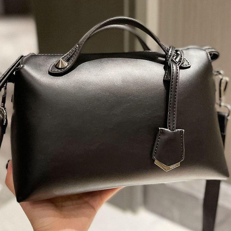 Fashion Shopping Beach womens Shoulder Bags The Tote Bag Women Handbags Canvas Crossbody Totes Black Brown Handle purses, Cream
Fashion Shopping Beach womens Shoulder Bags The Tote Bag Women Handbags Canvas Crossbody Totes Black Brown Handle purses, Cream