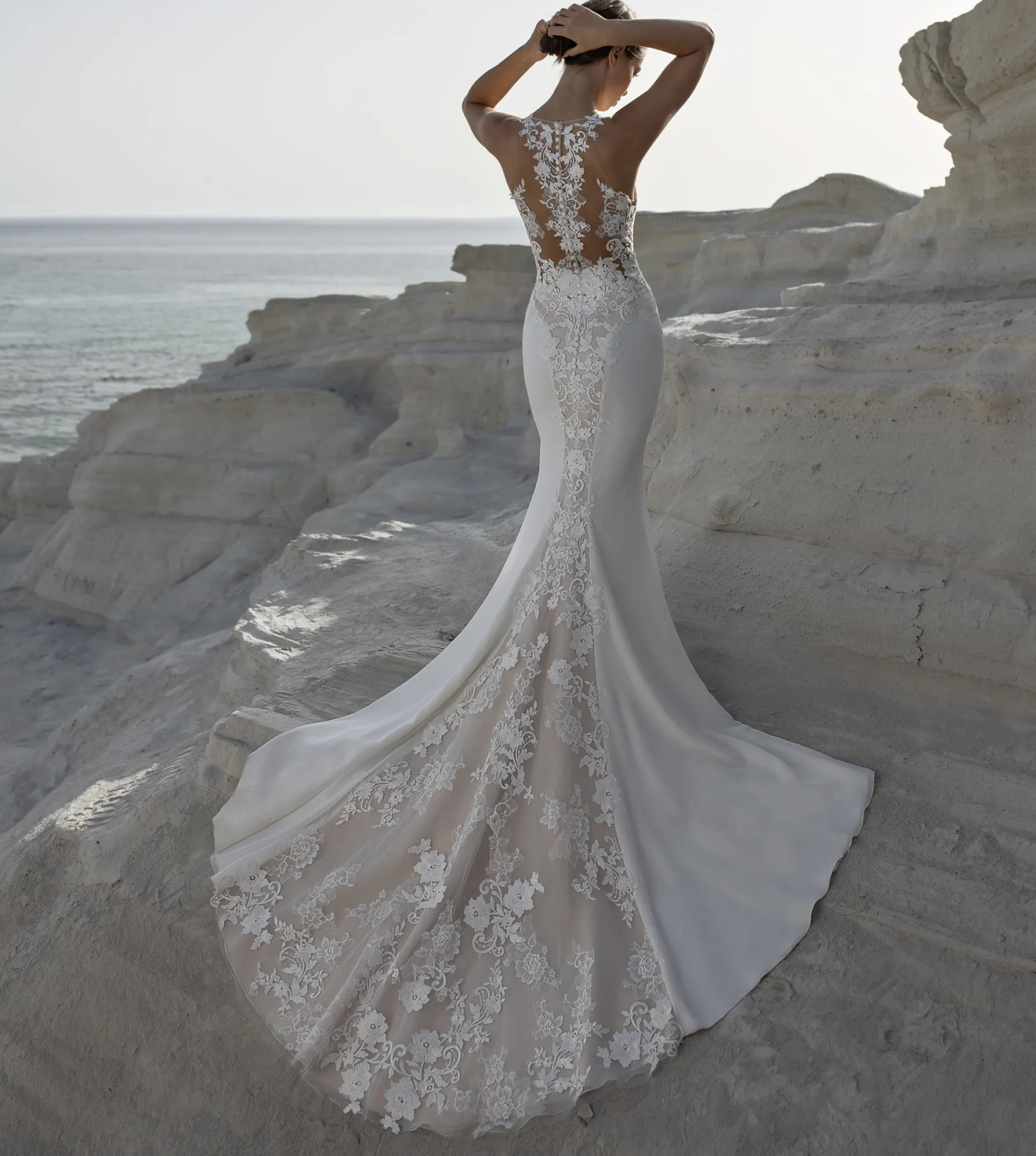 Sexy Beach Mermaid Wedding Dresses Deep V Neck Lace Applique Champagne Linings Court Train Bohemian Bridal Gowns Custom Made