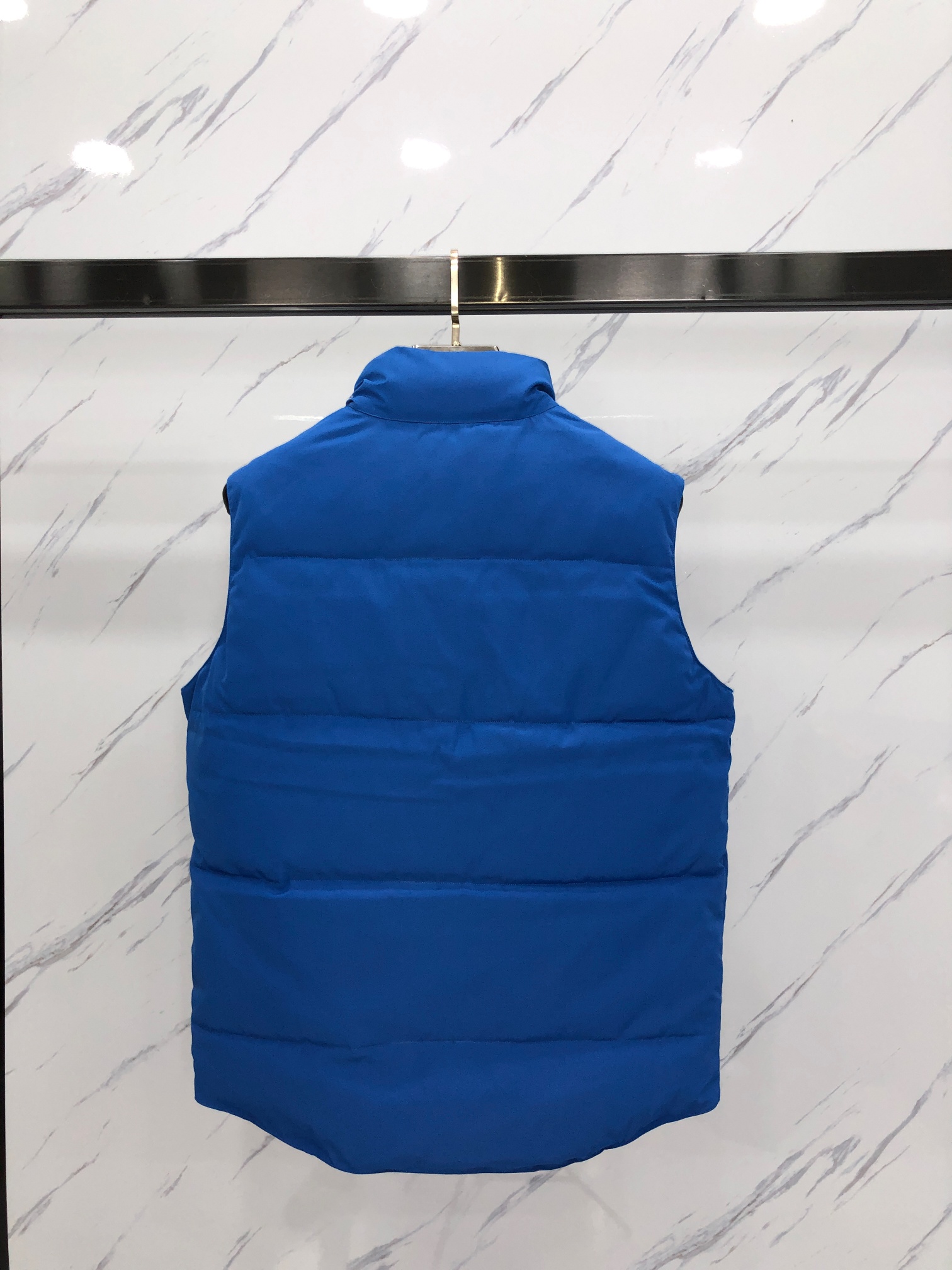 Winter men and women warm solid down vest sleeveless jacket Classic Feather Weskit Jackets Casual bodywarmer Vests Coat Puffer Doudoune Homme parka 02, White
Winter men and women warm solid down vest sleeveless jacket Classic Feather Weskit Jackets Casual bodywarmer Vests Coat Puffer Doudoune Homme parka 02, White
