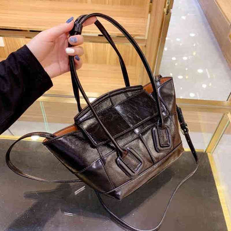 Designer Luxury Womens Bags Bottegas Handbag Fashion Shoulder dupes nylon Venetas Large Capacity Totes leather crossbody Bag Versatile mini jodie Wallet 0JTZ, Black
Designer Luxury Womens Bags Bottegas Handbag Fashion Shoulder dupes nylon Venetas Large Capacity Totes leather crossbody Bag Versatile mini jodie Wallet 0JTZ, Black