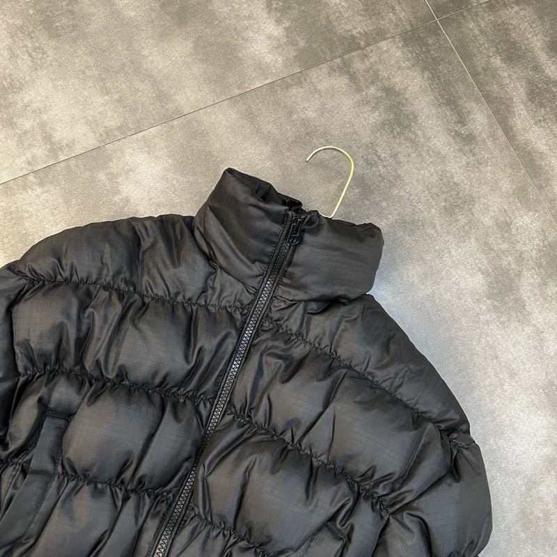 Women's Down Parkas KUSAHIKI Stand Neck Winter Coat Women Korean Zipper Folds Puff Sleeve Short Plaid Parkas Fashion Jacket 6N891 220909