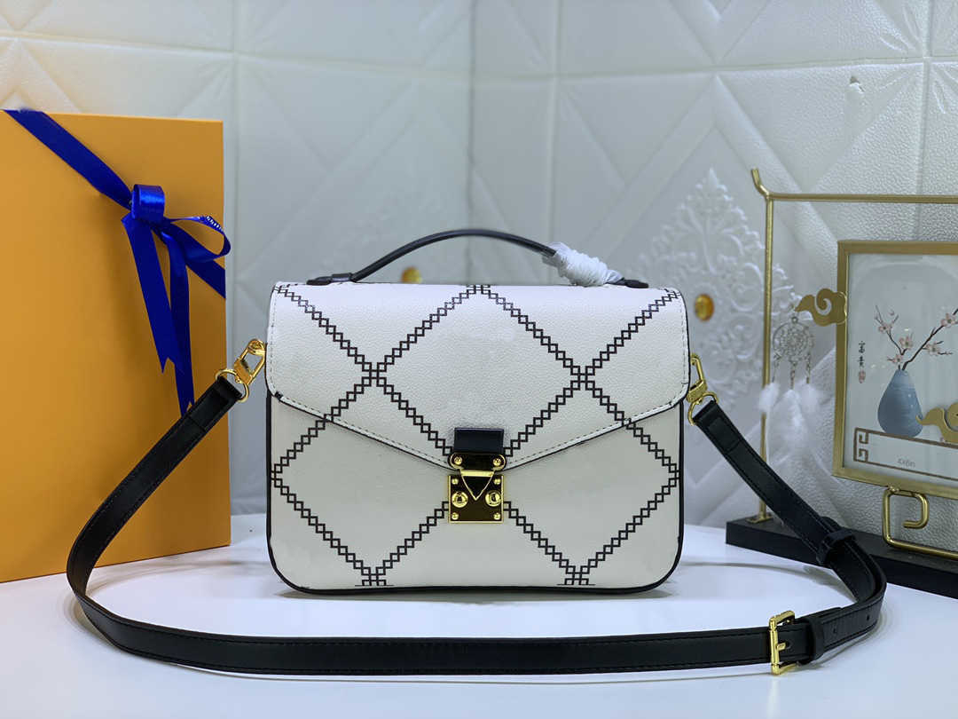 Bag Evening Women Fashion Ladies HandBags Top Quality Luxury Designer Genuine Leather Shoulder bags Handbag Cross Body Purses S Lock Tote
Bag Evening Women Fashion Ladies HandBags Top Quality Luxury Designer Genuine Leather Shoulder bags Handbag Cross Body Purses S Lock Tote