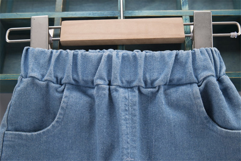 Trousers Baby Boys Girls Jeans Pants Children Trousers Boys Girls Jeans Boys Casual Pants Cartoon Jeans For Kids 1 2 3 4 YEARS 220909