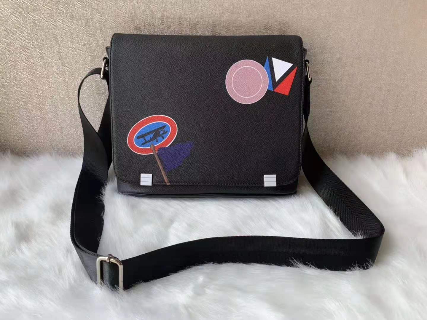 2023 Handbags Purses Leather Handbag Shoulder Bag Big Backpacks Casual Men Bags Plain / Floral, Grey
2023 Handbags Purses Leather Handbag Shoulder Bag Big Backpacks Casual Men Bags Plain / Floral, Grey