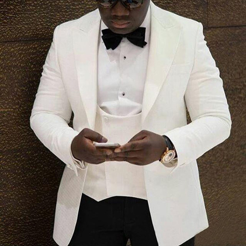 Men's Suits Blazers Slim fit White Men Suits for Prom Wedding Groom Tuxedos 3 Piece Male Fashion Jacket Waistcoat with Black Pants Elegant 220909