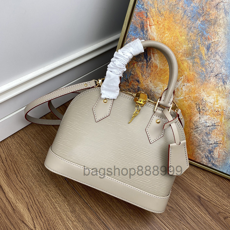 the latest fashion bag M40302 Water ripple There is a detachable shoulder strap Used for light cross slung Genuine Leather bags 2022 quali
the latest fashion bag M40302 Water ripple There is a detachable shoulder strap Used for light cross slung Genuine Leather bags 2022 quali