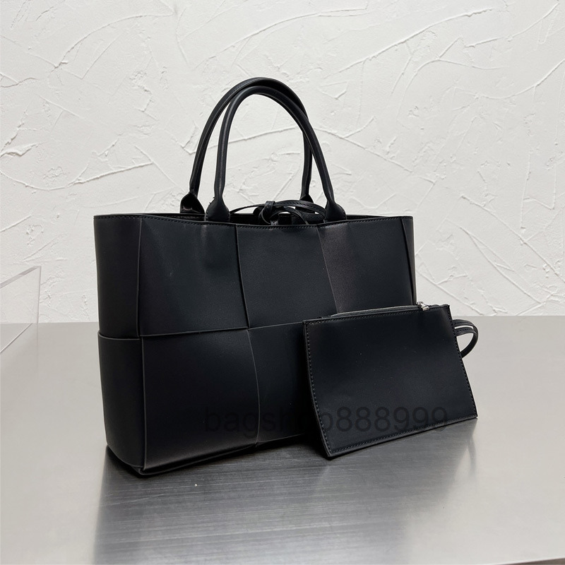 Woven Tote Shopping Bag 2ps Handbag Genuine Leather Large Capacity Pocket Solid Color Higher Quality Women Fashion Shoulder Bags 2022 qual
Woven Tote Shopping Bag 2ps Handbag Genuine Leather Large Capacity Pocket Solid Color Higher Quality Women Fashion Shoulder Bags 2022 qual