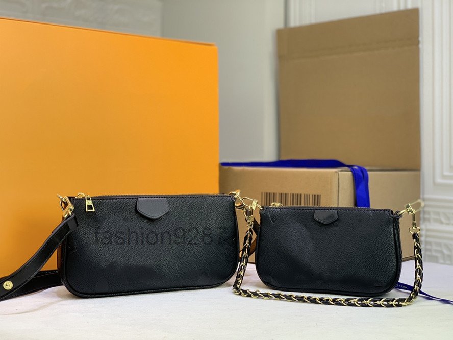 designer bags bags Fashion women Genuine Leather bag with letters classic presbyopic Pouch handbag lady crossbody handbags 2022 top quality, Black
designer bags bags Fashion women Genuine Leather bag with letters classic presbyopic Pouch handbag lady crossbody handbags 2022 top quality, Black