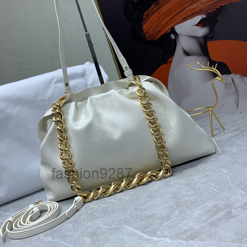 designer bags Skin Sheep Cloud Bag Large Capacity Crossbody Back Bags Women Genuine Leather Chain Shoulder Handbag Three Straps 2022 top qua, 00
designer bags Skin Sheep Cloud Bag Large Capacity Crossbody Back Bags Women Genuine Leather Chain Shoulder Handbag Three Straps 2022 top qua, 00