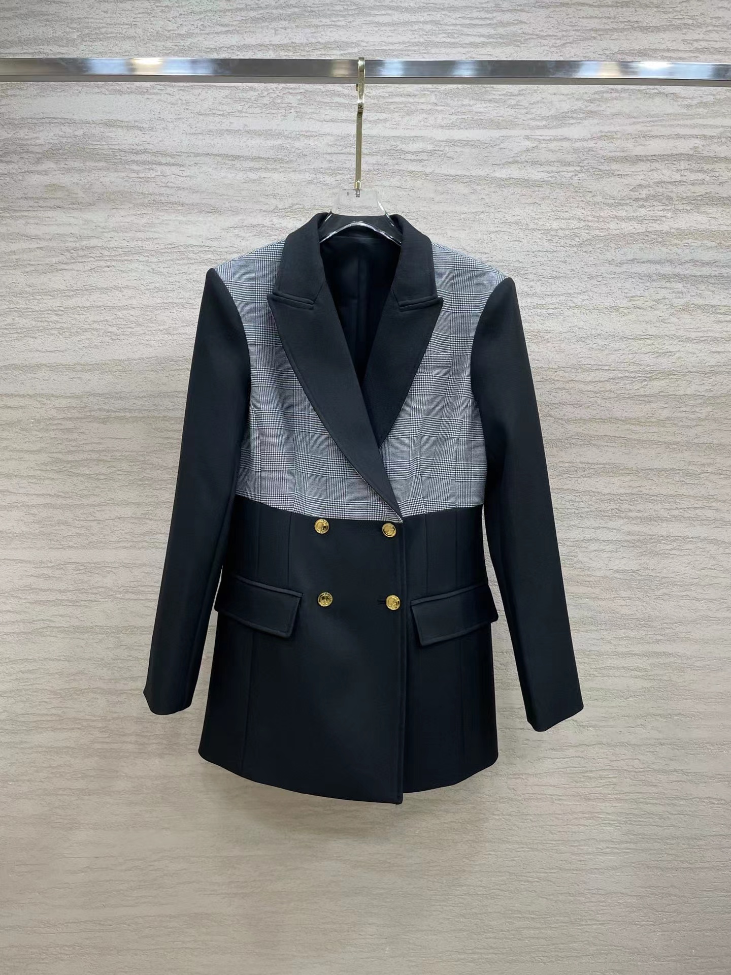 Milan Runway Jackets 2022 New Autumn Winter Lapel Neck Long Sleeve Contrast Color Women' Designer Coats Brand Same Style Outerwear 0909-1
Milan Runway Jackets 2022 New Autumn Winter Lapel Neck Long Sleeve Contrast Color Women' Designer Coats Brand Same Style Outerwear 0909-1