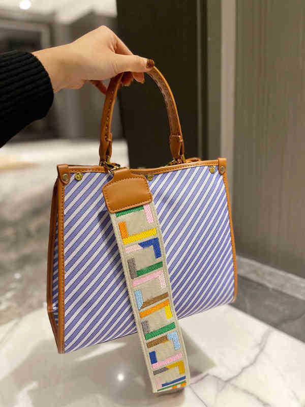 Evening Bag Canvas Crossbody Bag Paris Brand Letter Handbags Stripes Shopping Beachshoulder Tote Luxurys Designers High Quality 220401, Blue
Evening Bag Canvas Crossbody Bag Paris Brand Letter Handbags Stripes Shopping Beachshoulder Tote Luxurys Designers High Quality 220401, Blue