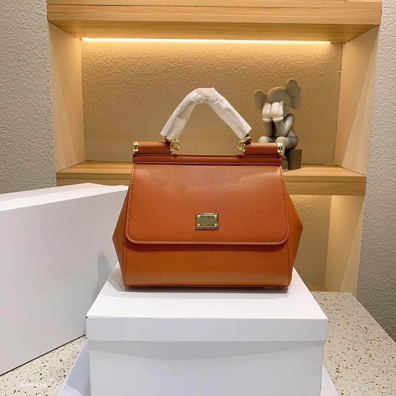 Designer Bags Cowhide All-match BagsCrossbody ClutchesAtmospheric FashionLuxury Belt BucklesLong StrapsAll-match Clutches, Green 
Designer Bags Cowhide All-match BagsCrossbody ClutchesAtmospheric FashionLuxury Belt BucklesLong StrapsAll-match Clutches, Green