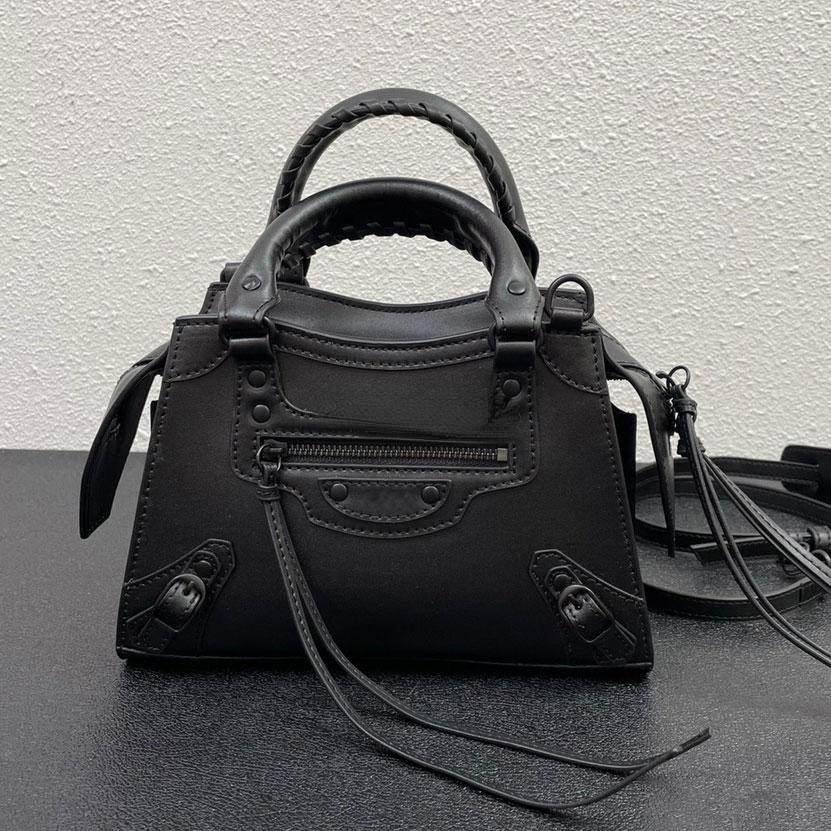 2022 Shoulder Bags Designer Neo Classic Top Handle City Bag Women Handbags Crossbody Motorcycle Genuine Leather Fashion Trend Ladies Purses, Customize
2022 Shoulder Bags Designer Neo Classic Top Handle City Bag Women Handbags Crossbody Motorcycle Genuine Leather Fashion Trend Ladies Purses, Customize