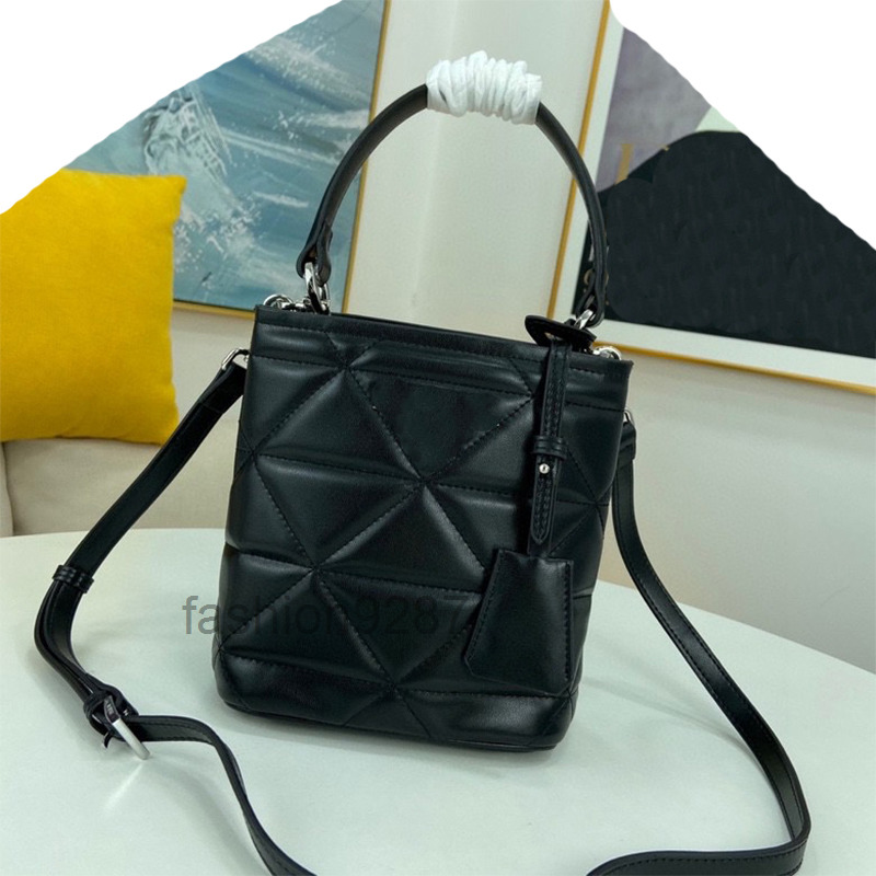 designer bags shoulder new bags bucket bag women shopping bag handbags high quality Removable strap Cross Body tote handbag 2022 top quali, Customize
designer bags shoulder new bags bucket bag women shopping bag handbags high quality Removable strap Cross Body tote handbag 2022 top quali, Customize