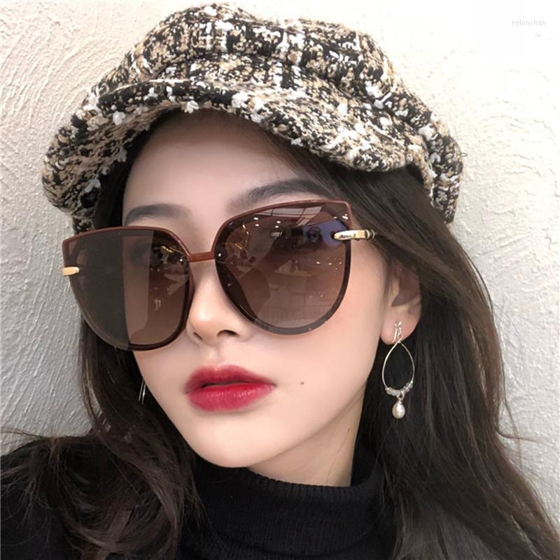 Sunglasses Luxury Cat Eye Women Fashion Brand Designer Vintage Glasses Retro Sun Female Eyewear UV400
Sunglasses Luxury Cat Eye Women Fashion Brand Designer Vintage Glasses Retro Sun Female Eyewear UV400