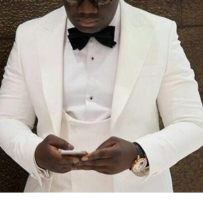Men's Suits Blazers Slim fit White Men Suits for Prom Wedding Groom Tuxedos 3 Piece Male Fashion Jacket Waistcoat with Black Pants Elegant 220909
