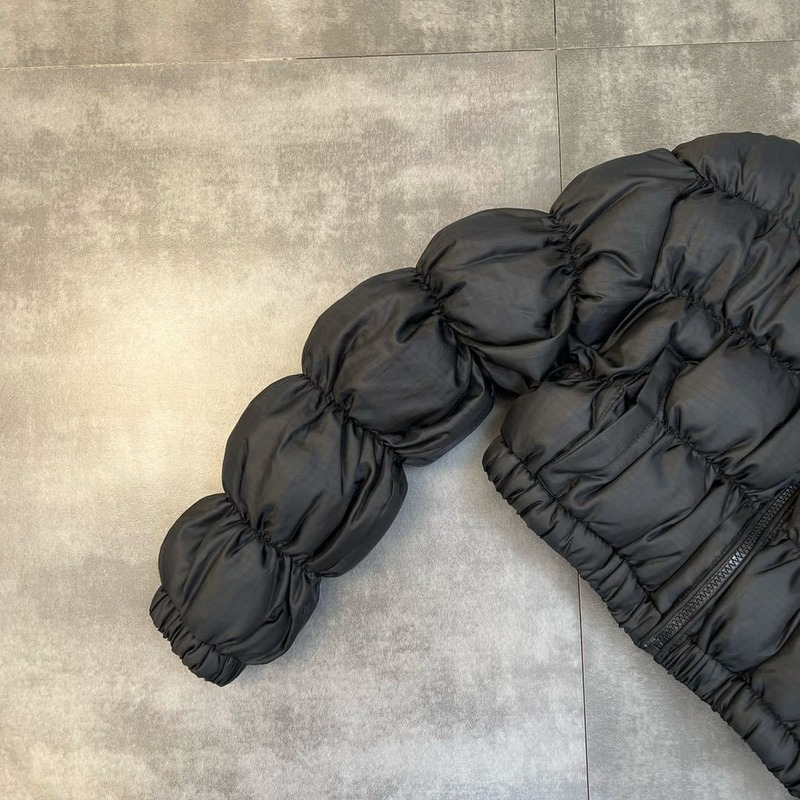 Women's Down Parkas KUSAHIKI Stand Neck Winter Coat Women Korean Zipper Folds Puff Sleeve Short Plaid Parkas Fashion Jacket 6N891 220909