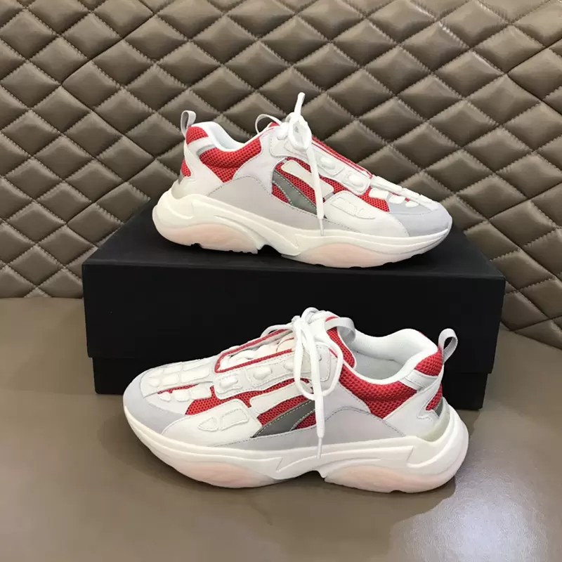 Men's designer wheel casual shoes black and white red top quality leather sneakers classic bone style flat sneakers 40-45
Men's designer wheel casual shoes black and white red top quality leather sneakers classic bone style flat sneakers 40-45