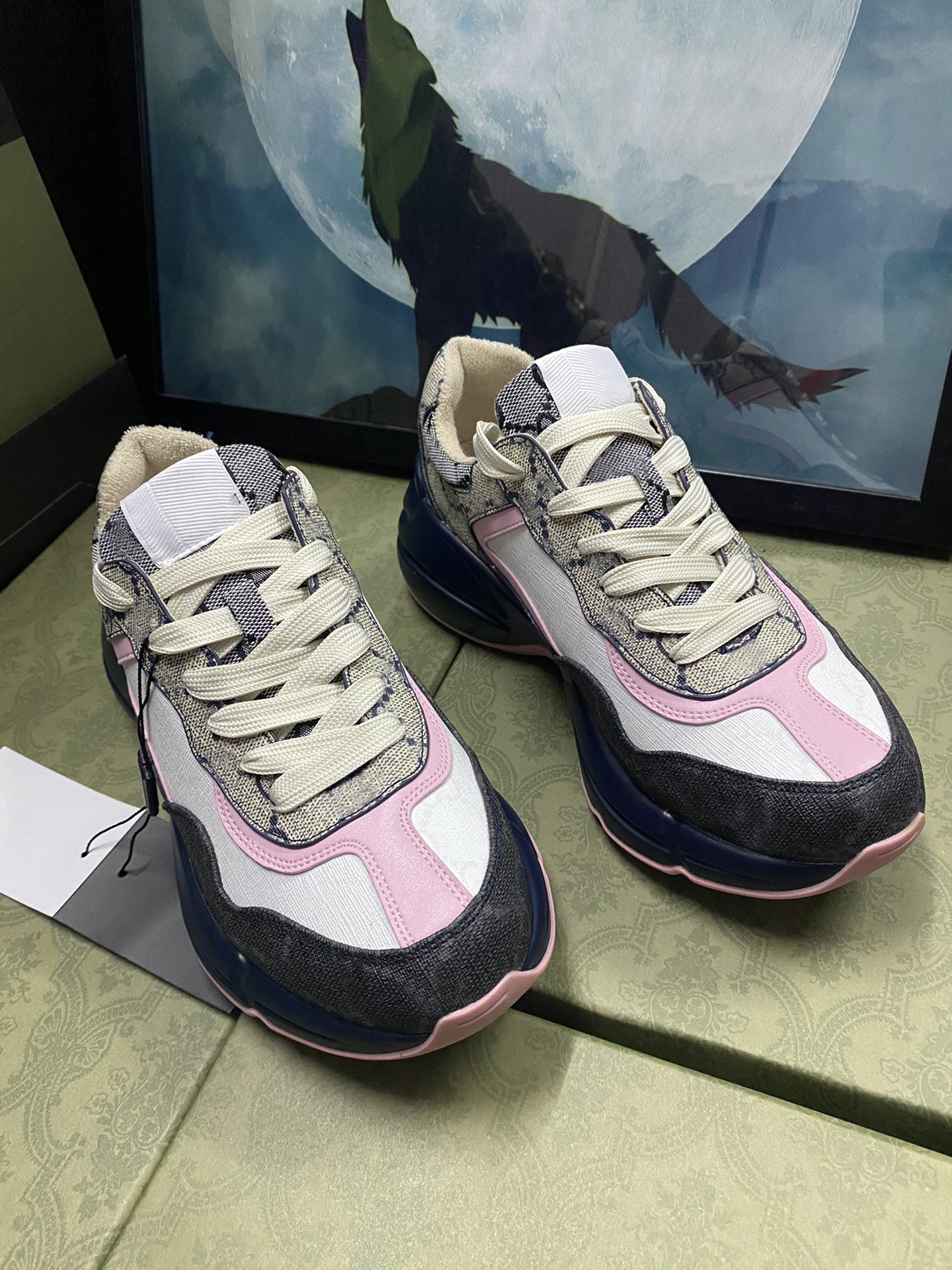 Designer Running Casual Shoes Men Women outdoor sports tennis navy white beige canvas red grey yellow sneakers size 35-45, Contact us for more products picts
Designer Running Casual Shoes Men Women outdoor sports tennis navy white beige canvas red grey yellow sneakers size 35-45, Contact us for more products picts