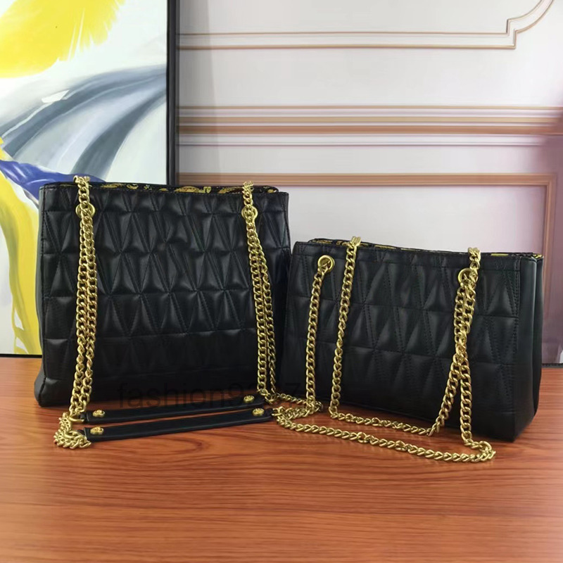 designer bags Retro Design Sewing Underarm Bag Leather Women's New Hardware Chain Fashion Large Capacity Multifunctional Diagonal Shoulder B, 00
designer bags Retro Design Sewing Underarm Bag Leather Women's New Hardware Chain Fashion Large Capacity Multifunctional Diagonal Shoulder B, 00