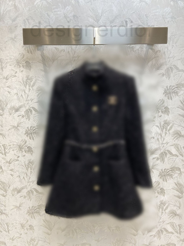 Women' Jackets designer 2022 in the early autumn middle and long tweed black gold silk waist jacket with small fragrant chain stripes is same as Jenny, 2# packing bag
Women' Jackets designer 2022 in the early autumn middle and long tweed black gold silk waist jacket with small fragrant chain stripes is same as Jenny, 2# packing bag