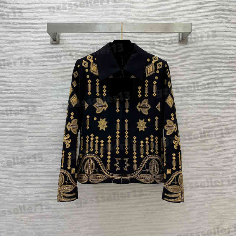 Womens Jacket Full Body Gold Thread Embroidery Pattern Jackets Fashion Brand Tie Bow Slim Lapel Long Sleeve Jacket Luxury Designer Women Clothing Size S- 0912
Womens Jacket Full Body Gold Thread Embroidery Pattern Jackets Fashion Brand Tie Bow Slim Lapel Long Sleeve Jacket Luxury Designer Women Clothing Size S- 0912