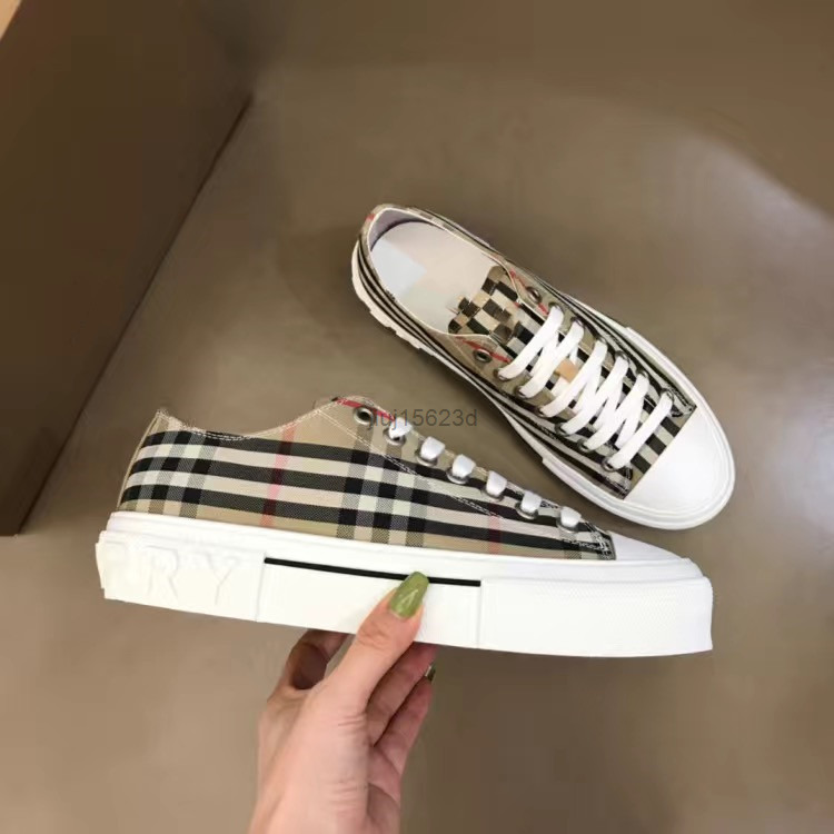 Designer Sneakers Sneaker Casual Shoes Flats Trainers Outdoor Shoe Striped Vintage Platform Season Shades Brand Classic Men shoes
Designer Sneakers Sneaker Casual Shoes Flats Trainers Outdoor Shoe Striped Vintage Platform Season Shades Brand Classic Men shoes