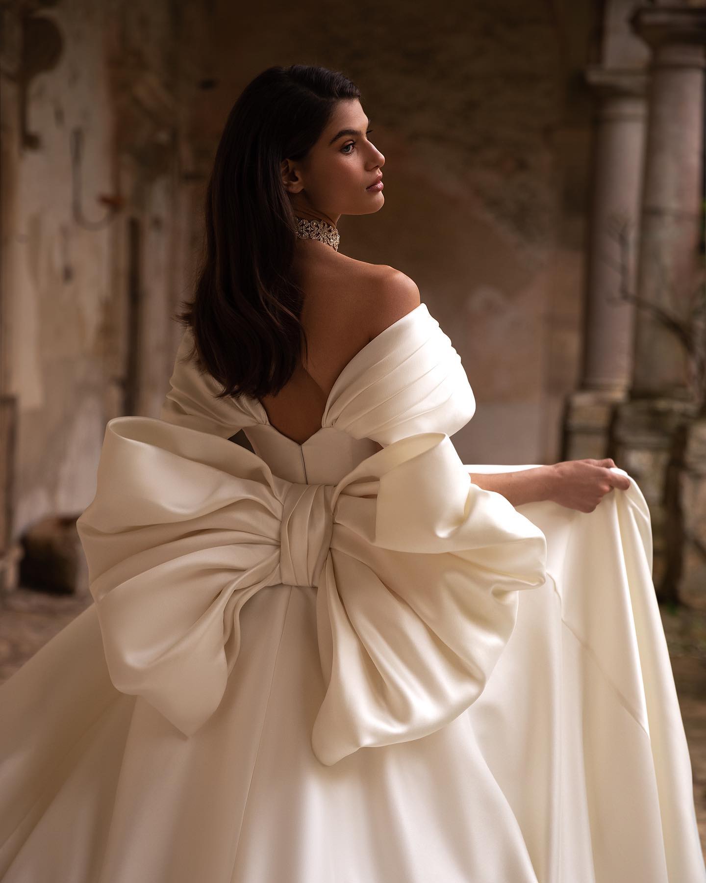 Stunning Wedding Dresses With Big Bow Bridal Gowns Off The Shoulder Neck A Line Sweep Train Satin robe de mariee