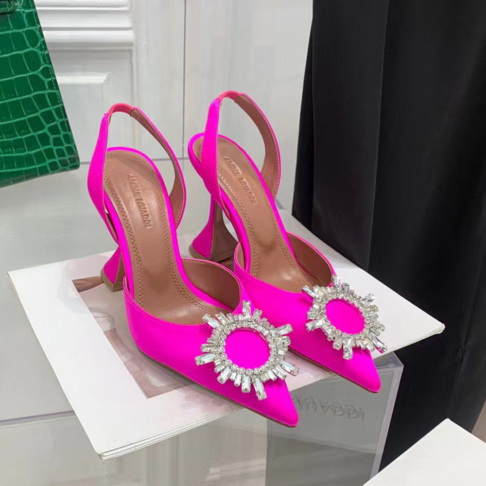 Amina muaddi Dress Shoes sandals Satin pointed slingbacks Bowtie pumps Crystal-sunflower high heeled shoe10cm Women's Luxury Designer Party14, 17#
Amina muaddi Dress Shoes sandals Satin pointed slingbacks Bowtie pumps Crystal-sunflower high heeled shoe10cm Women's Luxury Designer Party14, 17#