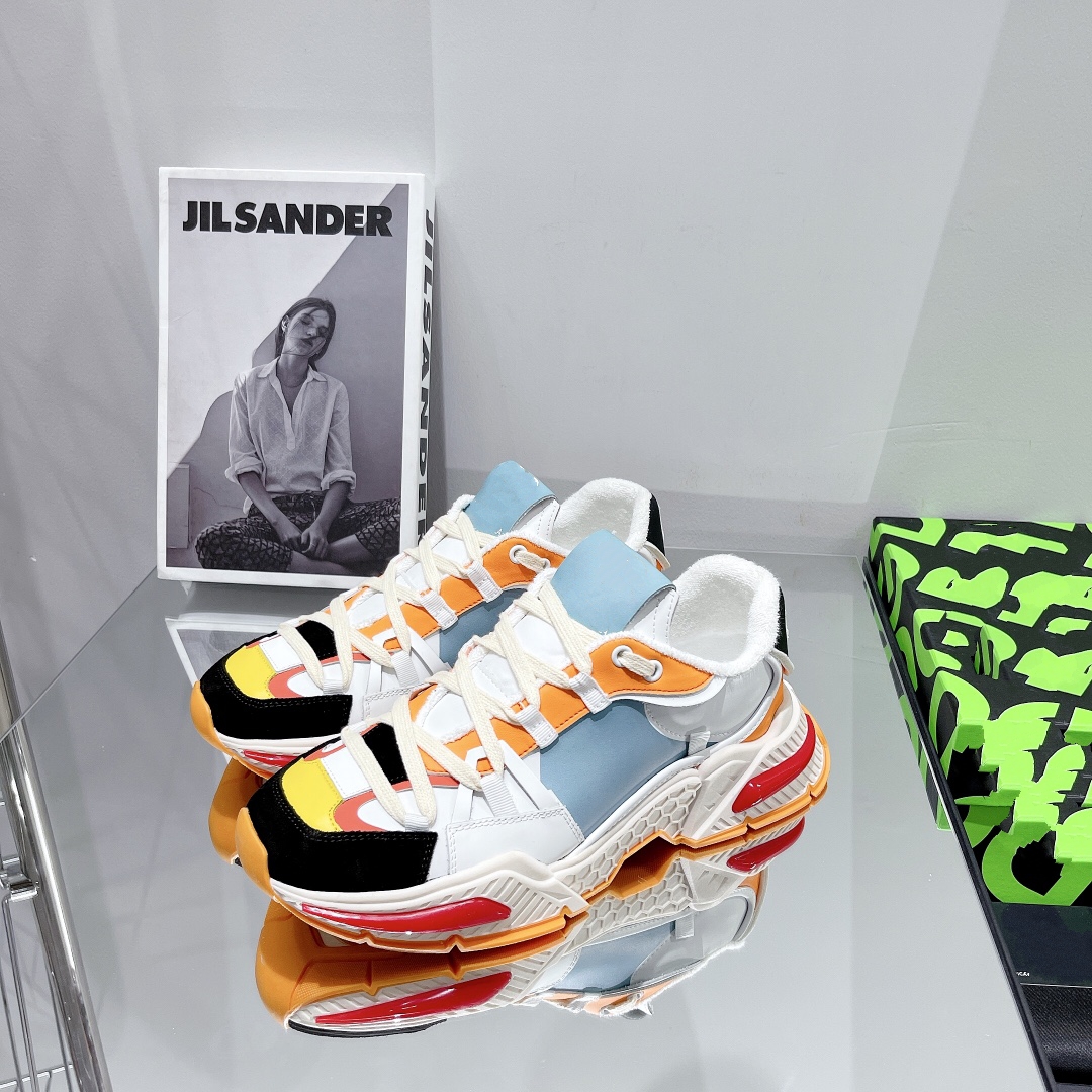 Pop couple dad shoes in autumn and winter of 2022 casual sports shoes embellished with technology fabric details color tracing outsole size 35-45, 1 no box
Pop couple dad shoes in autumn and winter of 2022 casual sports shoes embellished with technology fabric details color tracing outsole size 35-45, 1 no box