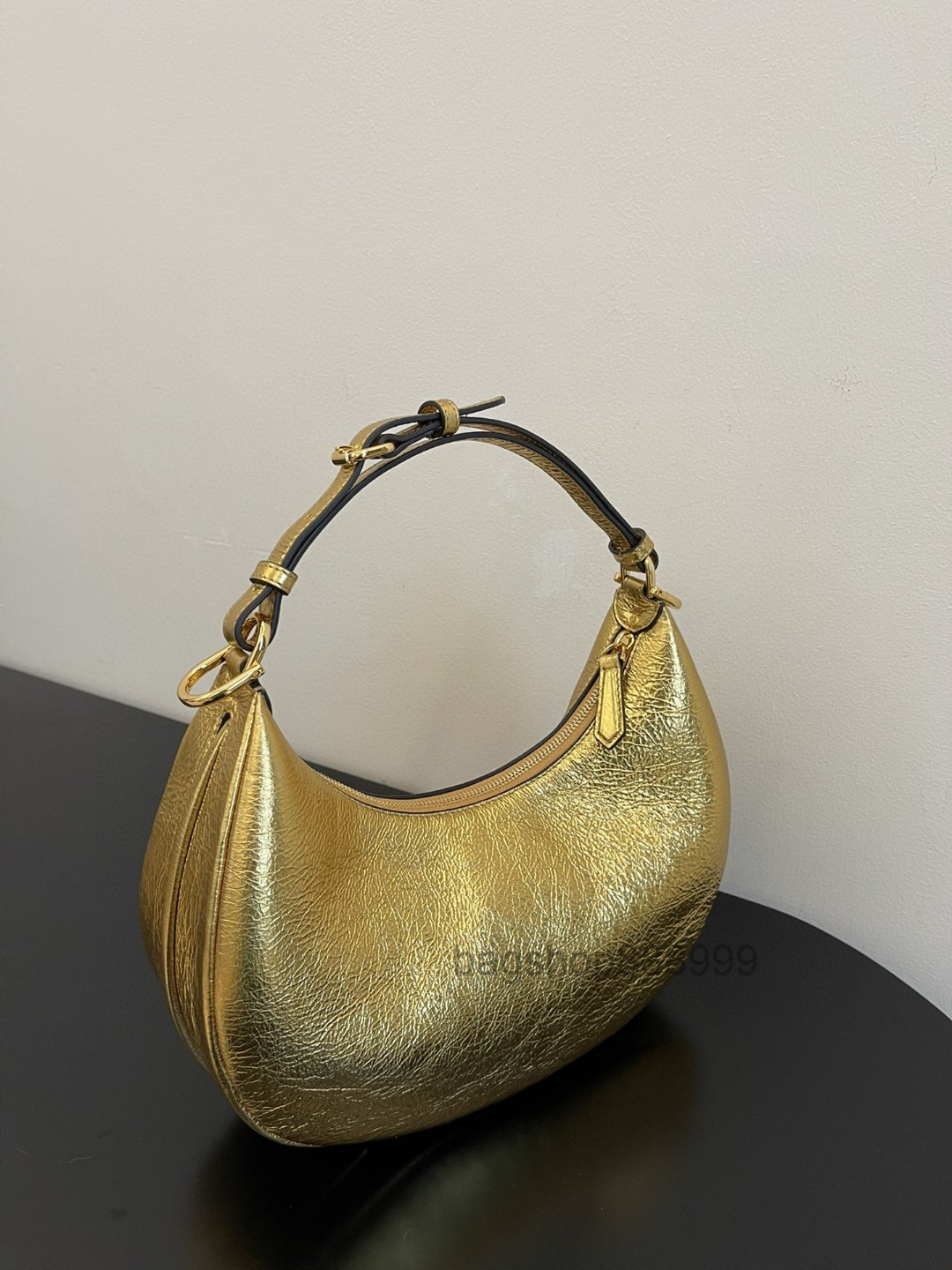 Underarm bag designer bag featuring hand bags crescent shape 2022 cross body quality, Gold
Underarm bag designer bag featuring hand bags crescent shape 2022 cross body quality, Gold