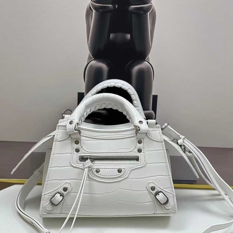 luxurious Fashion Totes Crocodile Pattern Neo Classic Motorcycle bags Top Handle City Bag designer bag multi pochette handbag Shoulder packages 22, Pink
luxurious Fashion Totes Crocodile Pattern Neo Classic Motorcycle bags Top Handle City Bag designer bag multi pochette handbag Shoulder packages 22, Pink