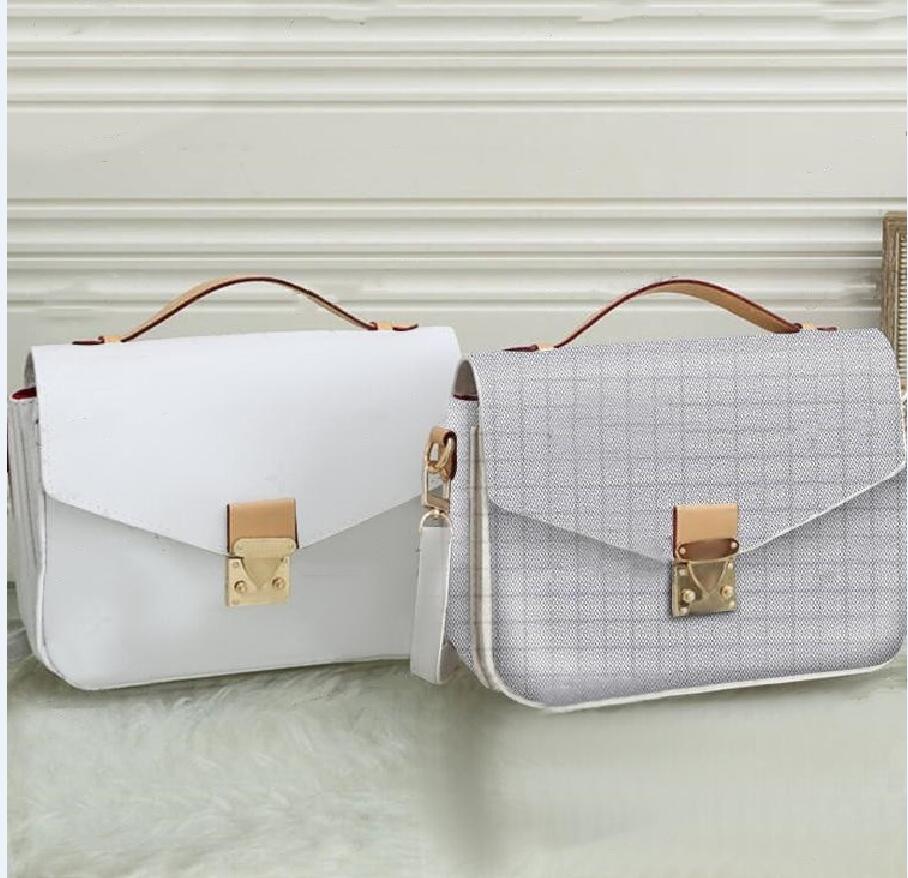 White flower Grid Print Messenger Bags Classic postman handbag Women Shoulder bag Crossbody purse Lady Paris Printing white flower9373388, Gold
White flower Grid Print Messenger Bags Classic postman handbag Women Shoulder bag Crossbody purse Lady Paris Printing white flower9373388, Gold