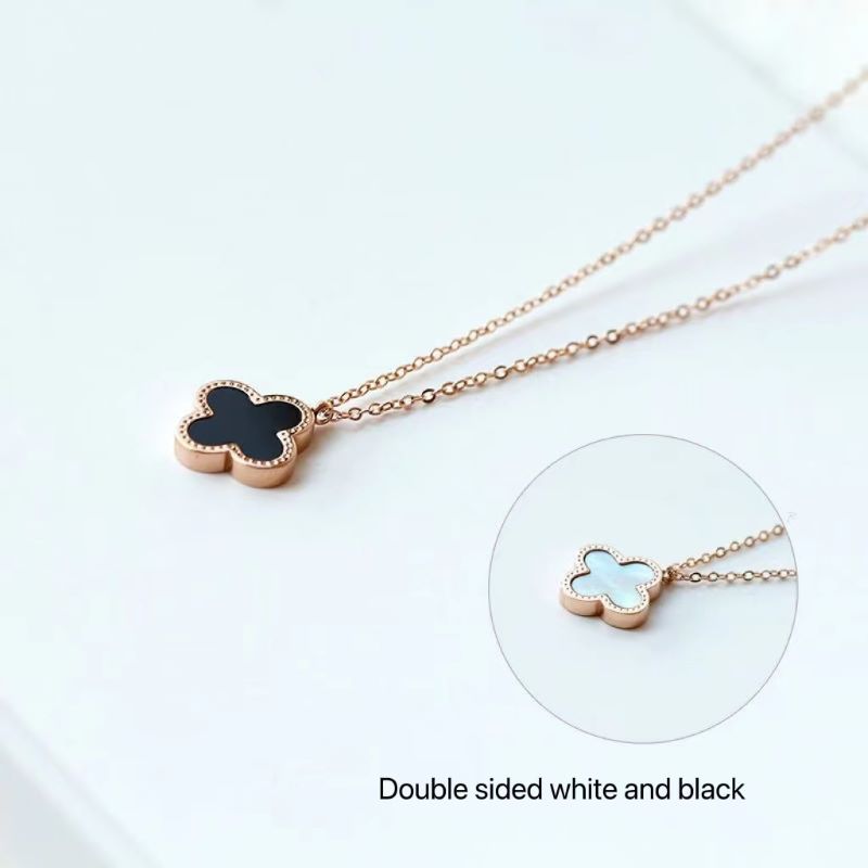 Womens Luxury Designer Pendant Necklace Fashion chain Four leaf Clover Cleef Jewelry necklaces Party lovers girls women titanium steel 18K gold non allergy fading
Womens Luxury Designer Pendant Necklace Fashion chain Four leaf Clover Cleef Jewelry necklaces Party lovers girls women titanium steel 18K gold non allergy fading
